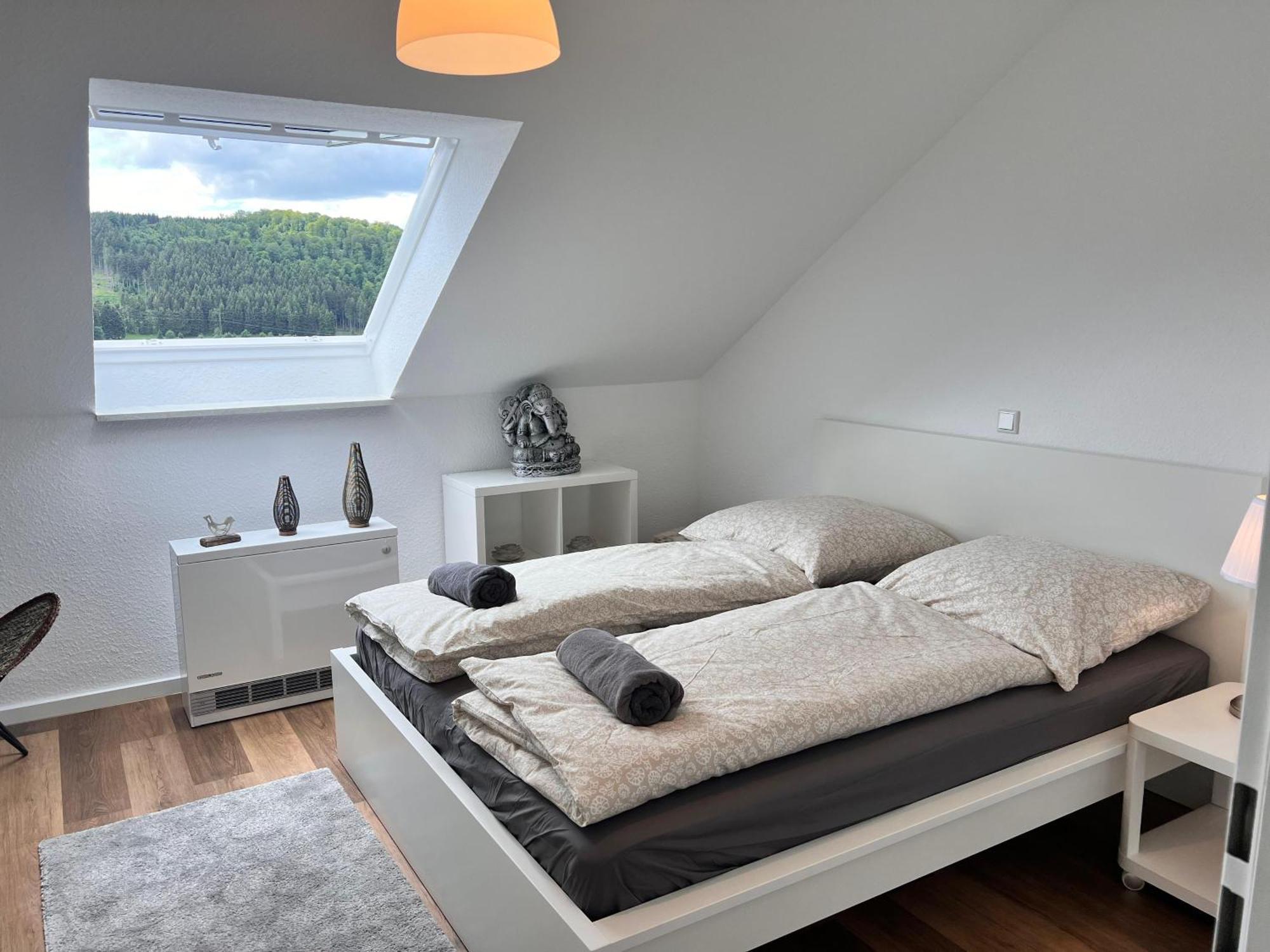 Gemuetliche 3-Zimmer-Wohnung Mit Panoramablick Und Kostenlosem Ueberdachten Parkplatz Винтерберг Экстерьер фото